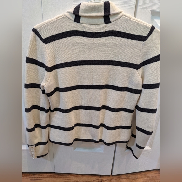 Women's Sweater Jacket - Picture 2 of 4